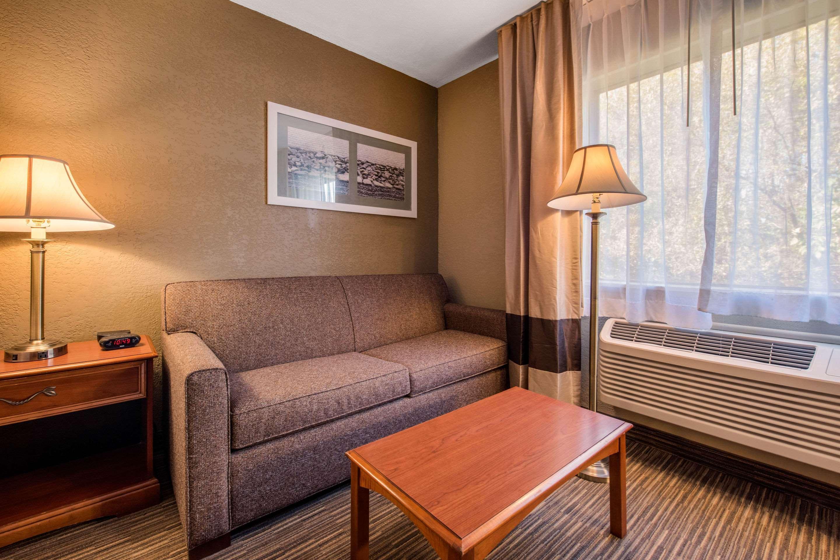Quality Inn & Suites New Castle Εξωτερικό φωτογραφία