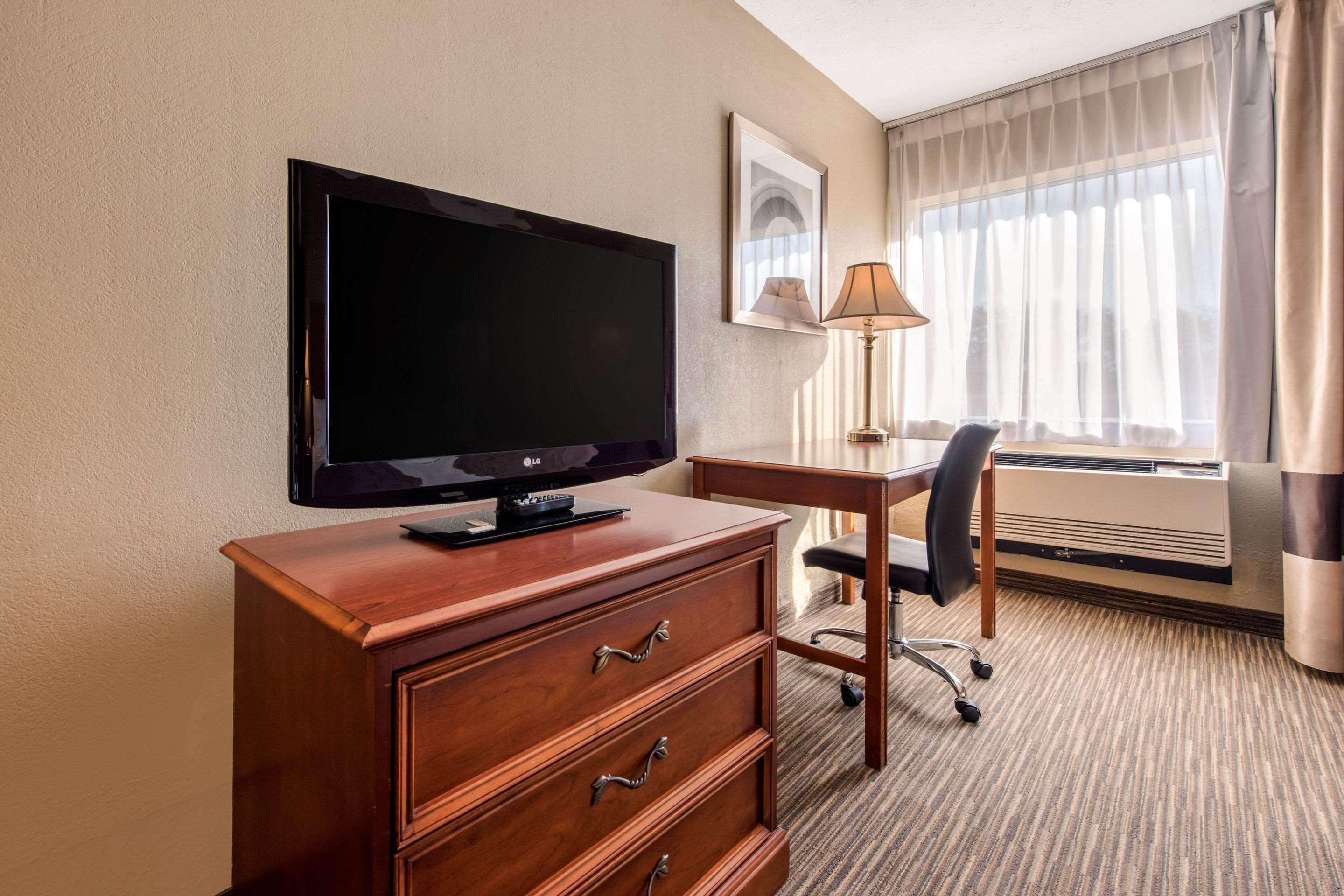 Quality Inn & Suites New Castle Εξωτερικό φωτογραφία