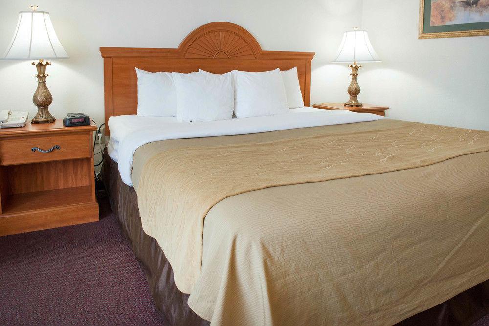 Quality Inn & Suites New Castle Εξωτερικό φωτογραφία