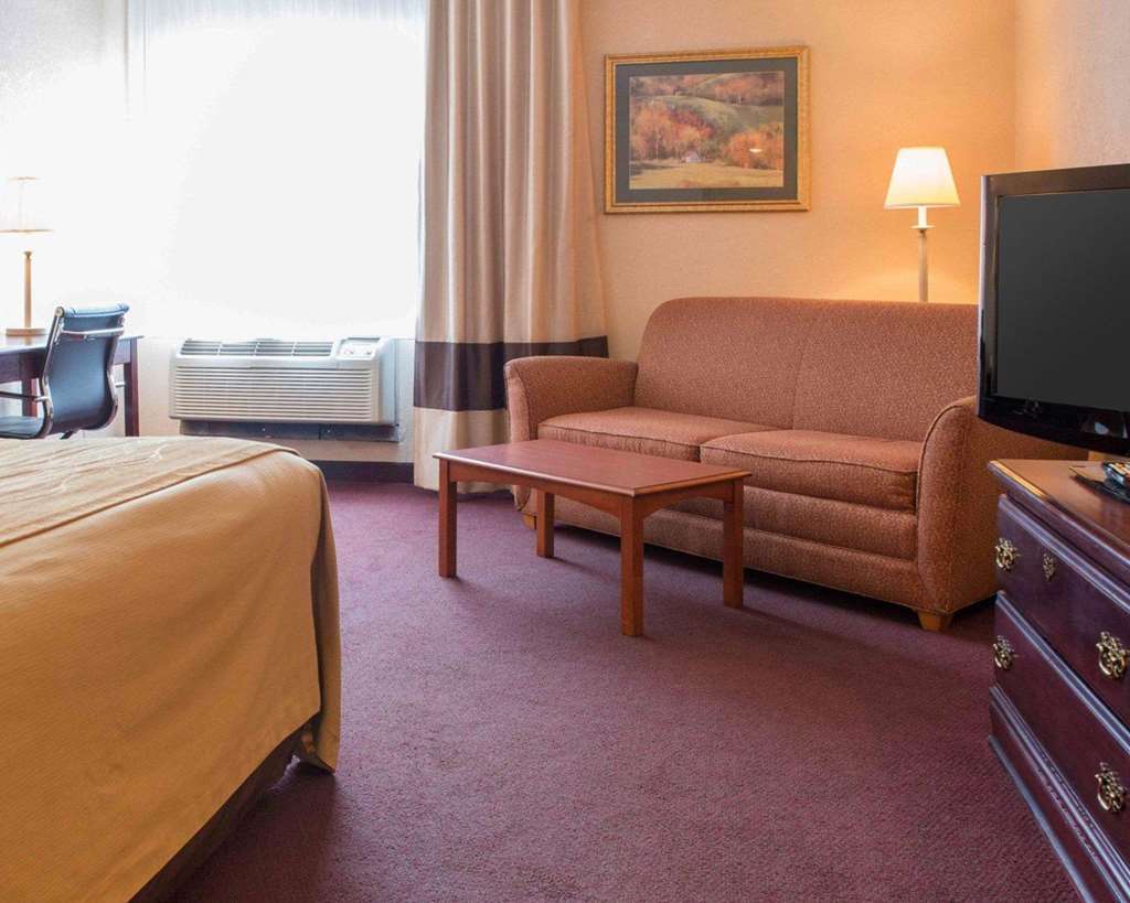 Quality Inn & Suites New Castle Δωμάτιο φωτογραφία